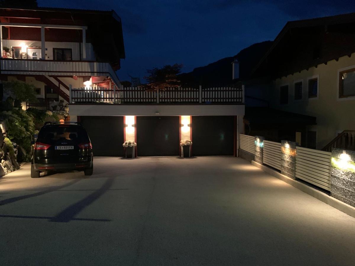 Appartement Holiday Maishofen Eksteriør bilde